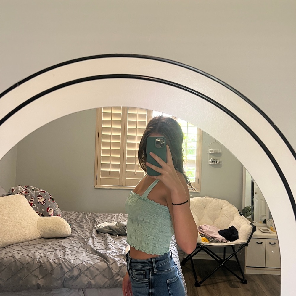 American Eagle ruffed teal cropped tank - Picture 3 of 6